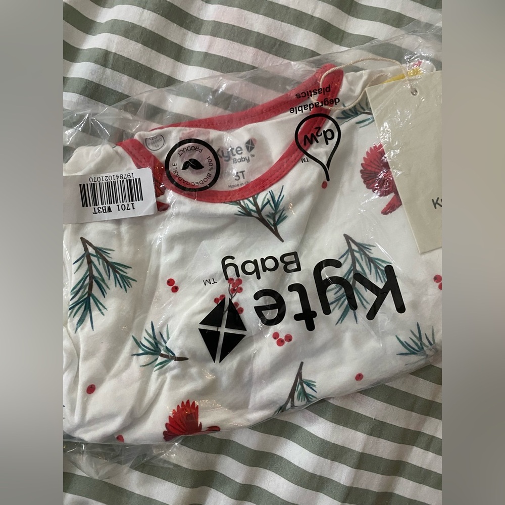 KYTE baby 3T Christmas pj set